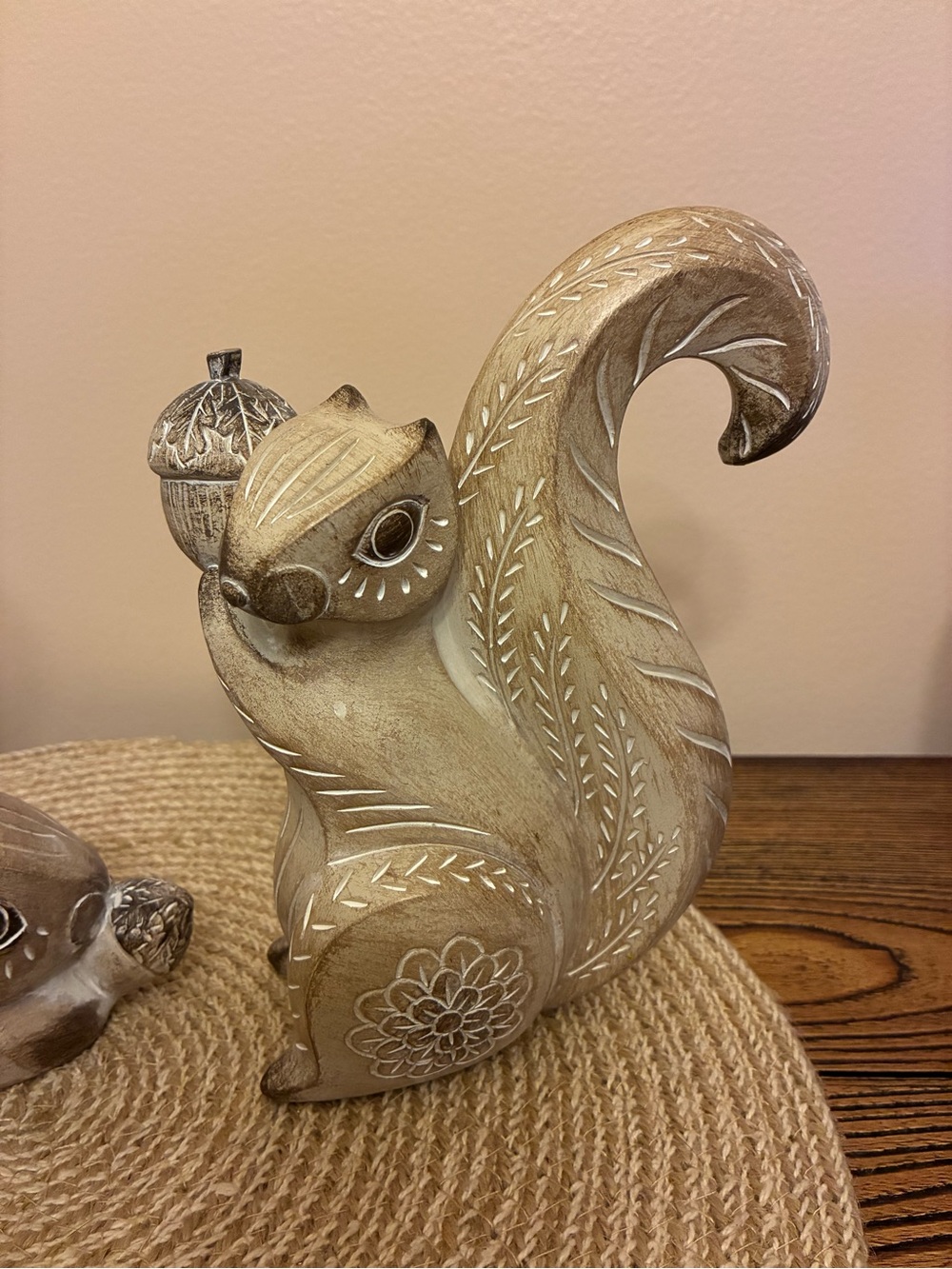 Fall/Neutral Decorative Squirrel 🐿️ Figurines Set of 2 NWT! - Picture 6 of 11